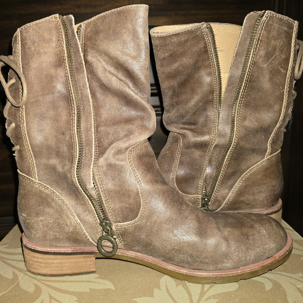Sofft Tan Leather Combat Boots